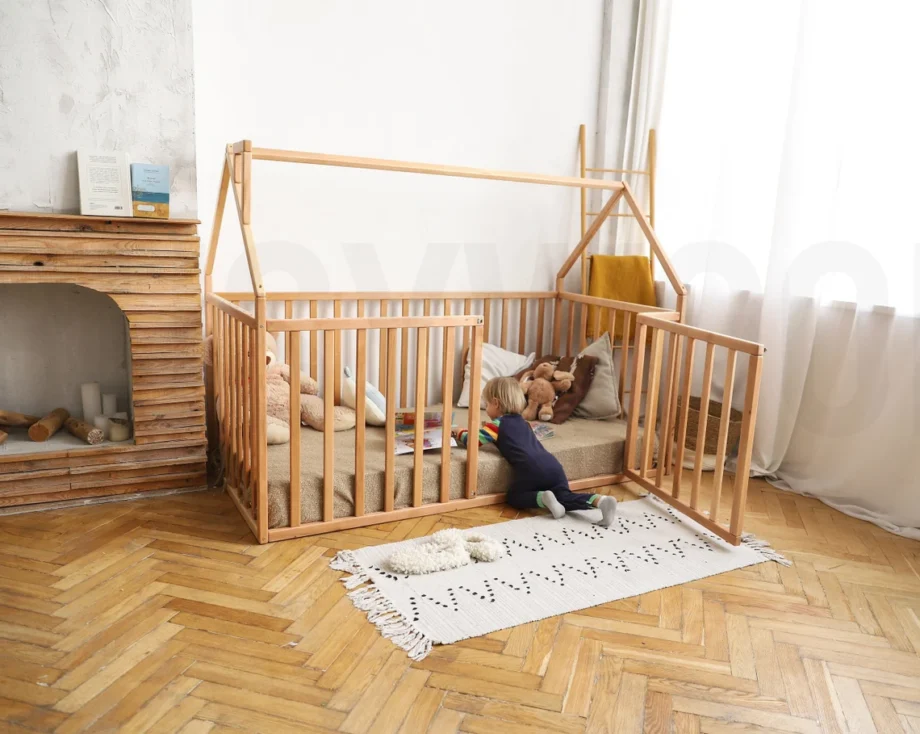 House floor bed