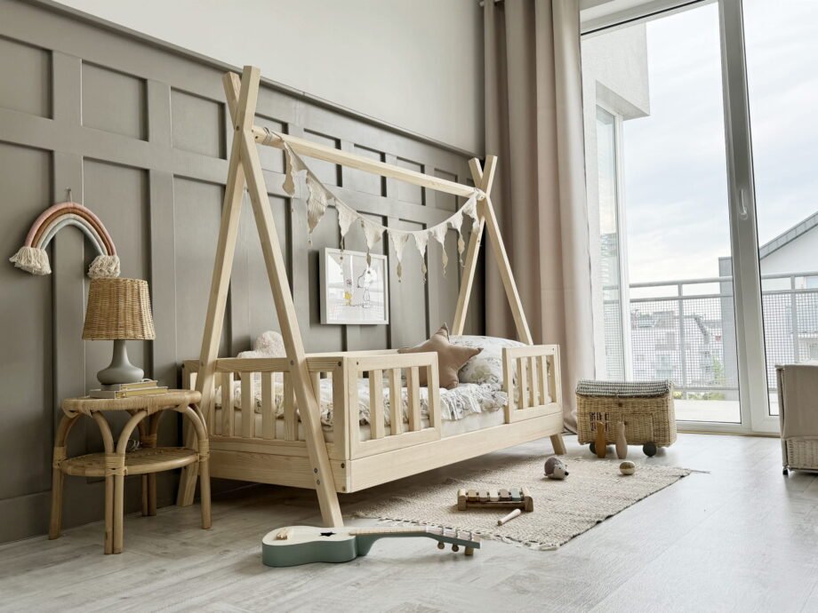 Teepee bed with Duo fence rail