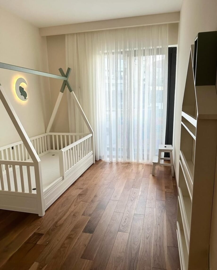 Toddler Bed with Storage