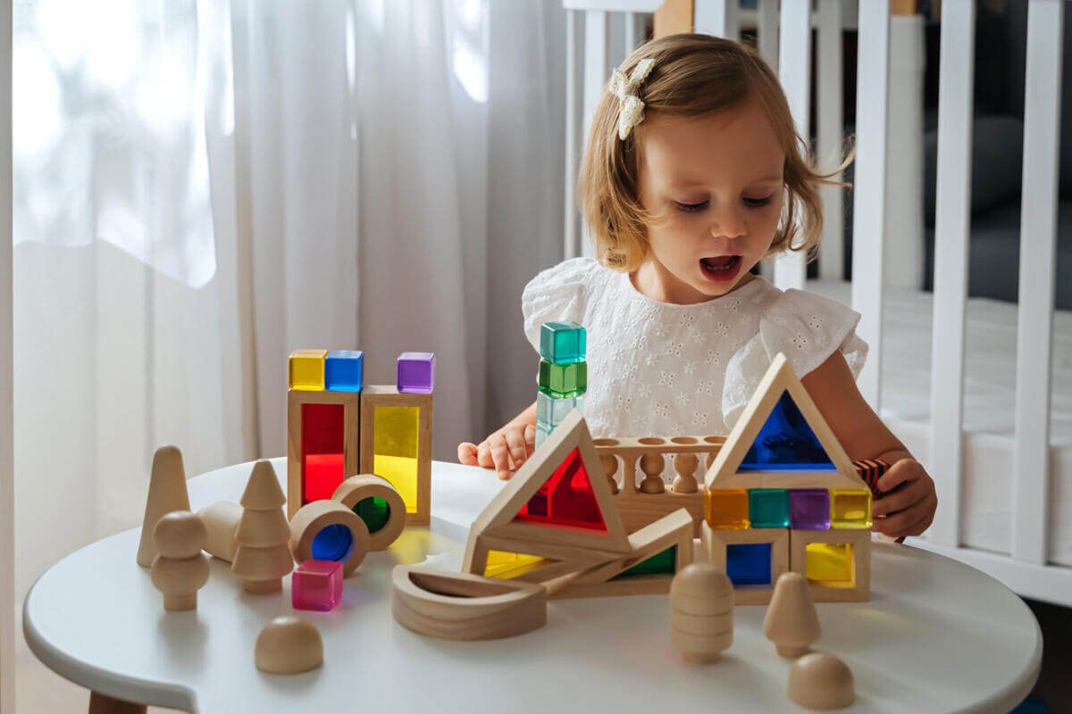 what is montessori toys